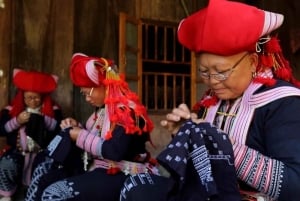 Red Dao Trek: Culture, Ancient Rose Garden & Ta Phin Village