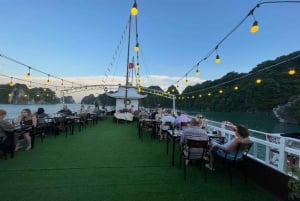 Renea Cruises - Le meilleur petit bateau à Bai Tu Long et dans la baie d'Halong