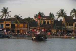 Romantic Sunset Dinner Cruise in Hoi An