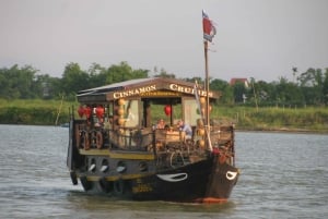 Romantic Sunset Dinner Cruise in Hoi An