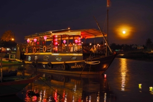 Romantic Sunset Dinner Cruise in Hoi An