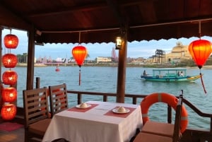 Romantic Sunset Dinner Cruise in Hoi An