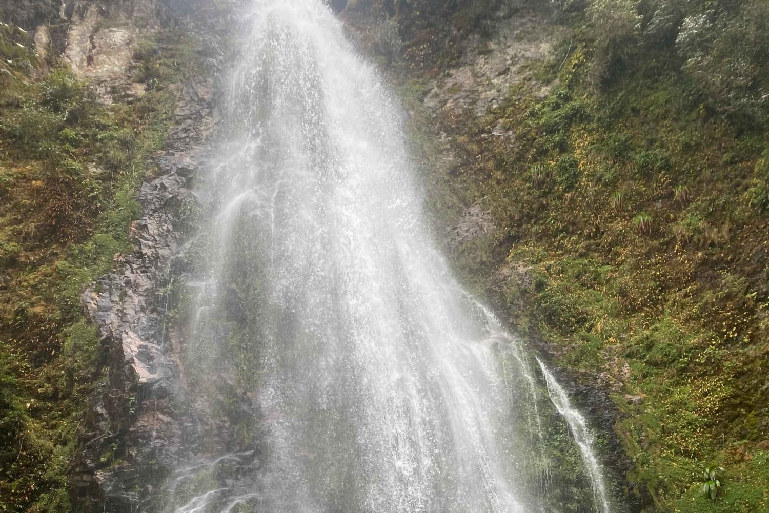 Sa Pa: Dragon Cloud Glass Bridge and Love Waterfall Tour