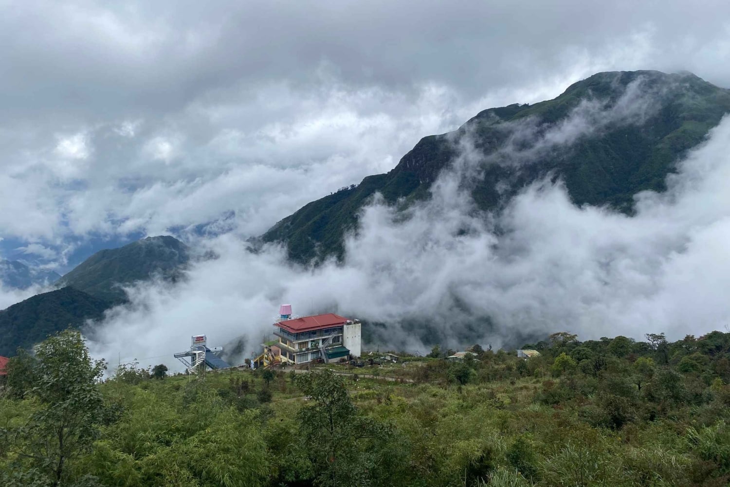 Sa Pa: Dragon Cloud Glass Bridge and Love Waterfall Tour