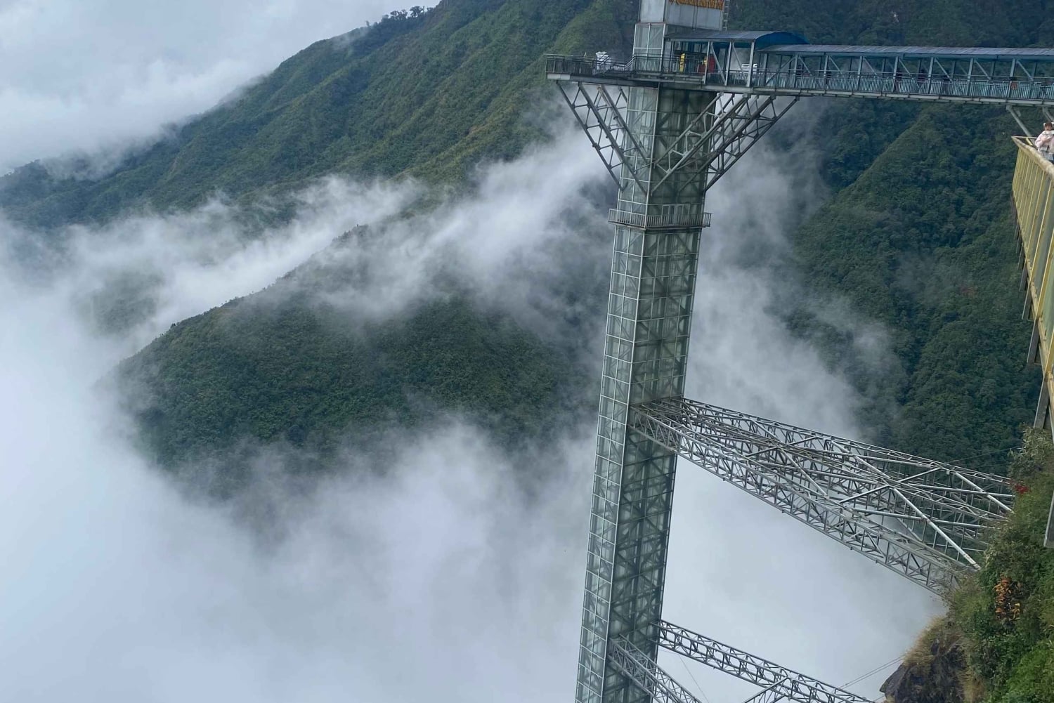 Sa Pa: Dragon Cloud Glass Bridge and Love Waterfall Tour