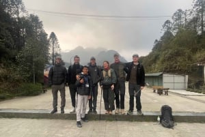 Sa Pa : randonnée d'une journée au sommet du Fansipan avec un guide de la région