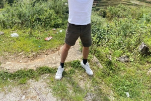 サパ：村とバンヤンツリーを巡る1日バイクツアー