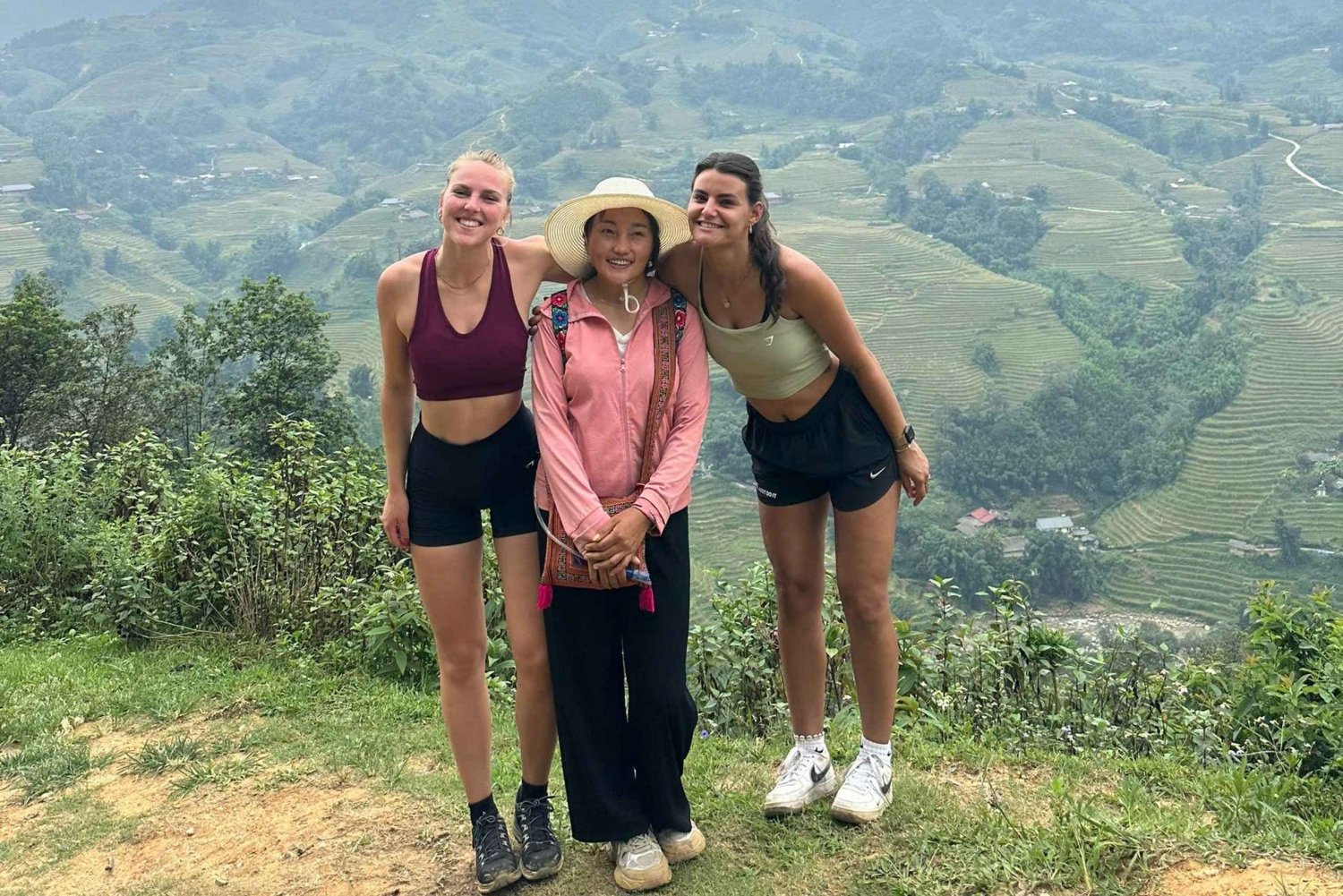 サパ：2日間のトレッキング＆文化体験＋ホームステイ＋ムォン族ガイドのリンさん