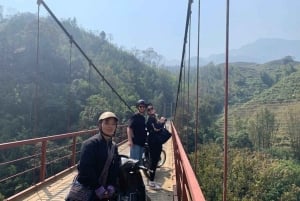 La aventura en moto definitiva por Sa Pa: pueblos y cascadas