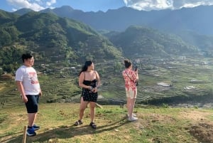 La aventura en moto definitiva por Sa Pa: pueblos y cascadas