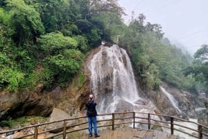 La aventura en moto definitiva por Sa Pa: pueblos y cascadas