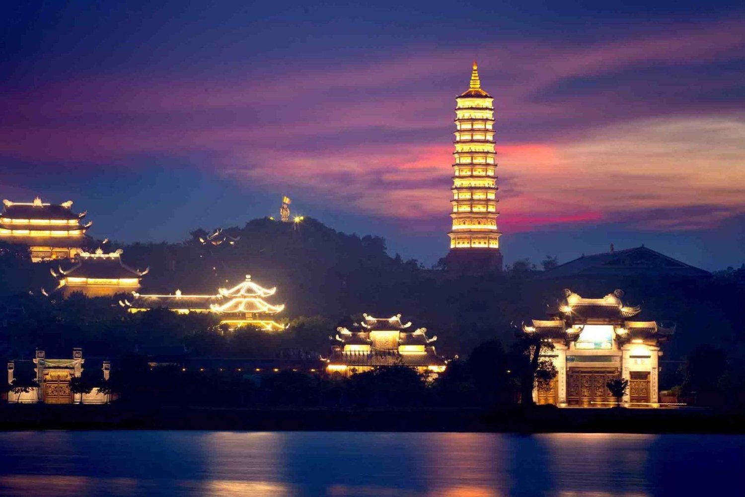 Noites Sagradas no Pagode de Bai Dinh: Uma fuga espiritual