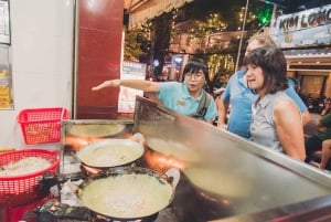 Saigon: Street Food Tasting & Sightseeing Tour by Motorbike