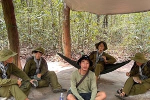 Landutflykt till Saigon City Cu Chi-tunnlarna från Phu My hamn