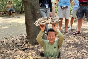 Landutflykt till Saigon City Cu Chi-tunnlarna från Phu My hamn