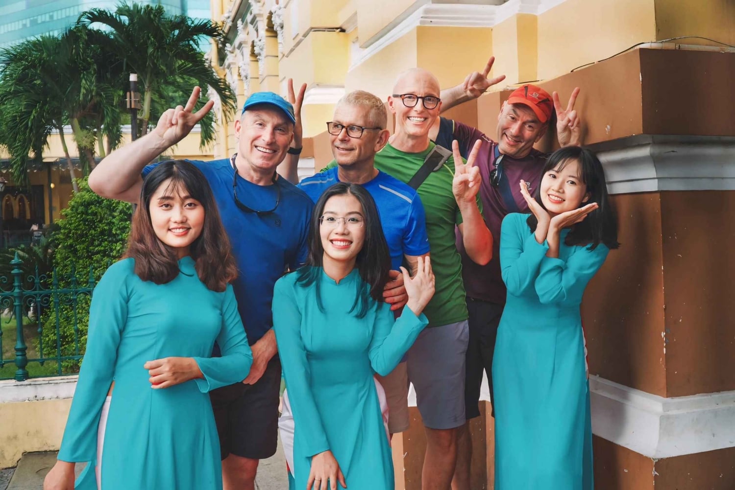 Saigon: City Highlights e Saigon Unseen Scooter Combo Tour