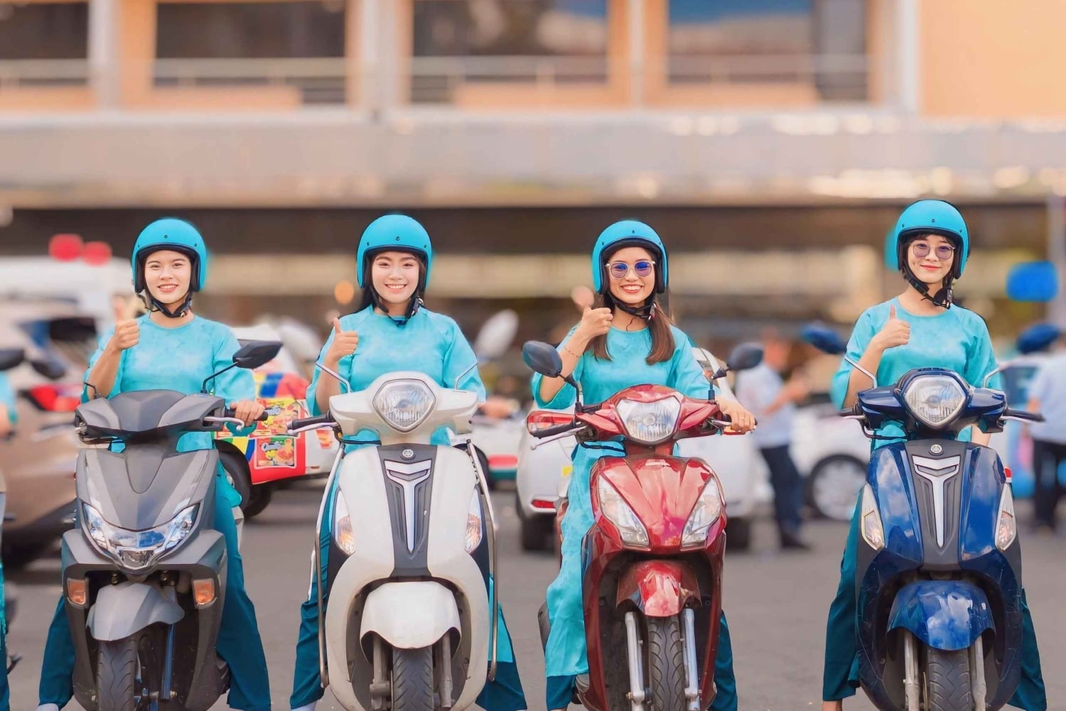 Saigon: City Highlights e Saigon Unseen Scooter Combo Tour