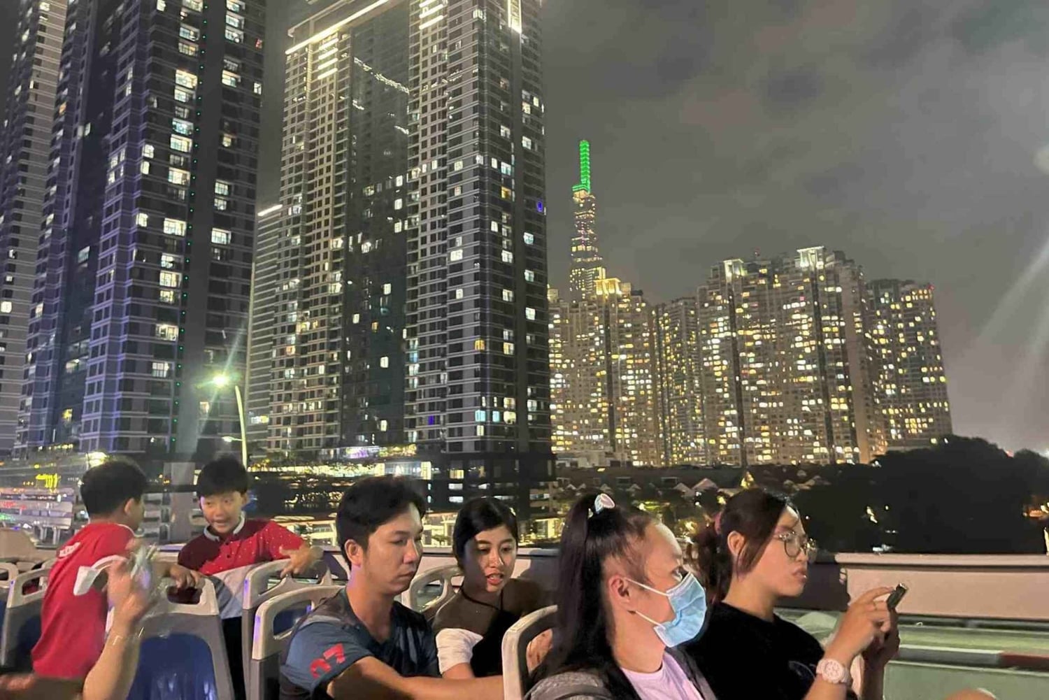 Saigon: City Sightseeing 45-Minute Panoramic Night Tour