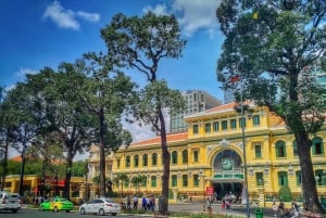 Visite de la ville de Saigon l'après-midi en voiture