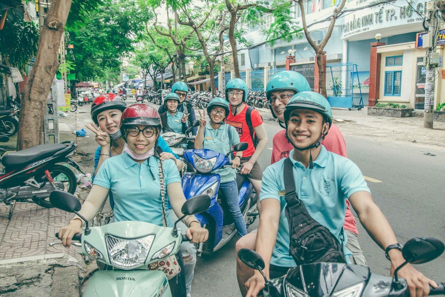 Saigon: Combo City Highlights & Saigon Unseen Motorbike Tour