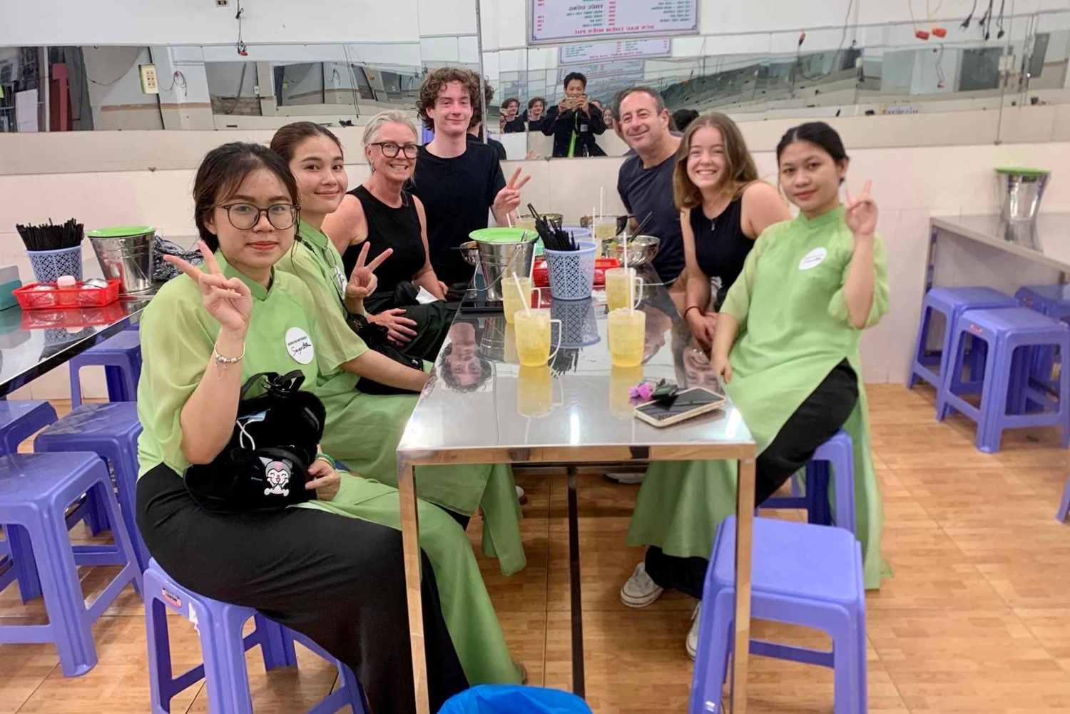 Saigon: Day-Night Sights & Local Food Tour l Female Option