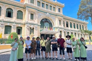Saigon: Dag- och kvällstur med sevärdheter och lokal matl