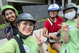 Saigon: Day-Night Sights & Local Food Tour l Female Option