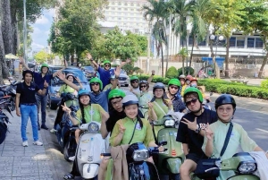 Saigon: Day-Night Sights & Local Food Tour l Female Option