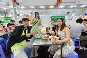 Saigon: Day-Night Sights & Local Food Tour l Female Option