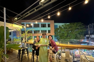 Saigon: Day-Night Sights & Local Food Tour l Female Option
