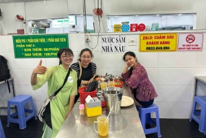 Saigon: Day-Night Sights & Local Food Tour l Female Option