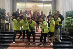 Saigon: Day-Night Sights & Local Food Tour l Female Option