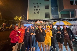 Saigon: Day-Night Sights & Local Food Tour l Female Option