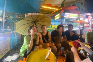Saigon: Day-Night Sights & Local Food Tour l Female Option
