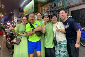 Saigon: Day-Night Sights & Local Food Tour l Female Option