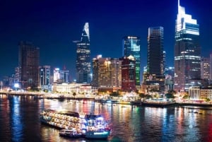 Ужин в Сайгоне на круизе с частным столом