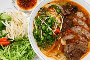 Sajgon: wycieczka kulinarna na motocyklu z gwiazdką Michelin z kobietą za kierownicą