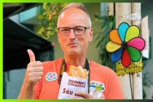 Sajgon: nocna wycieczka motocyklowa z 4 street foodami i koktajlem