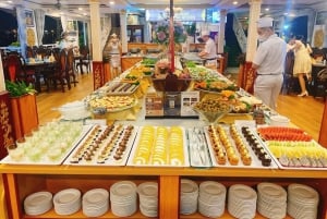 Ho Chi Minh: Crucero con cena por el río Saigón con traslado al hotel