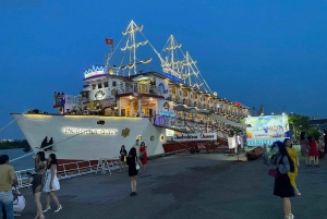 Saigon River Dinner on Cruise with Buffet and live music