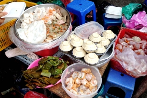 Saigon Street Food: 3.5-Hour Evening Tour