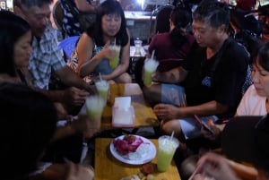 Saigon: Street Food Evening Walking Tour