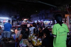 Saigon: Street Food Evening Walking Tour