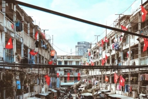 Saigon: Degustação de comida de rua e passeio turístico de motocicleta