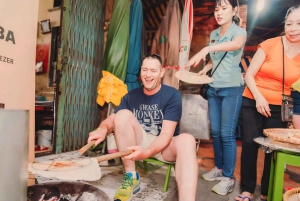 Saigon: Lebensmittelverkostung und Sightseeing-Tour mit dem Motorrad