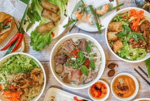 Saigon: Lebensmittelverkostung und Sightseeing-Tour mit dem Motorrad