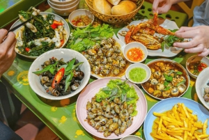 Saigon: Lebensmittelverkostung und Sightseeing-Tour mit dem Motorrad