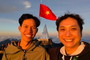 Sapa: 1-dages Fansipan Summit Trek med lokal guide + urtebad