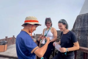 Sapa: 1-dages Fansipan Summit Trek med lokal guide + urtebad