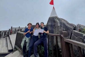 Sapa: 1-dages Fansipan Summit Trek med lokal guide + urtebad